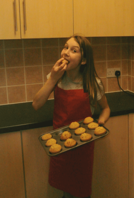 P1200045-Kara-and-buns