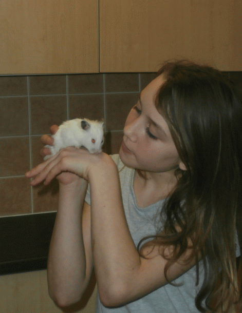 P1200068-Kara-and-Fluffpuff