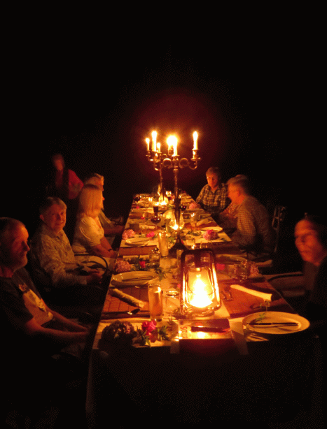 IMG_425-dinner-on-the-lawn