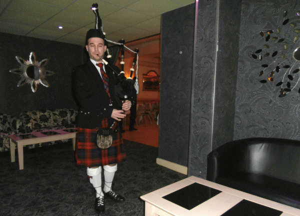 P1250367-Burn's-Night