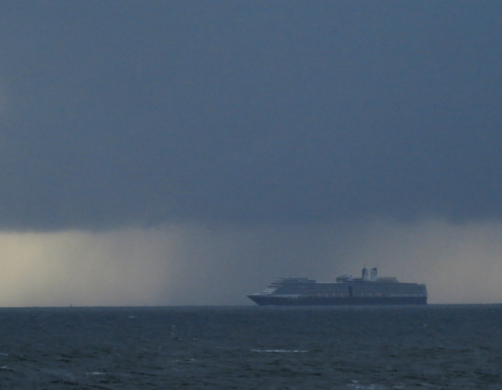 IMG_0047-ship-at-sea